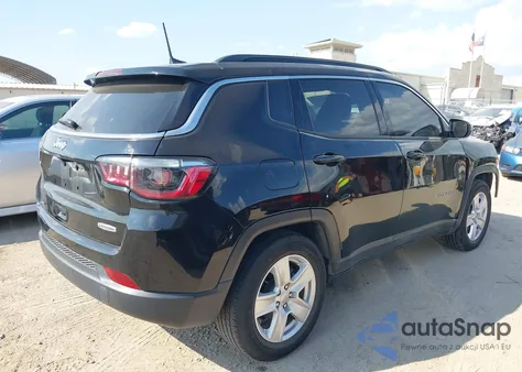 2022 Jeep Compass Latitude Fwd z USA, uszkodzony, nr VIN 3C4NJCBB5NT149291